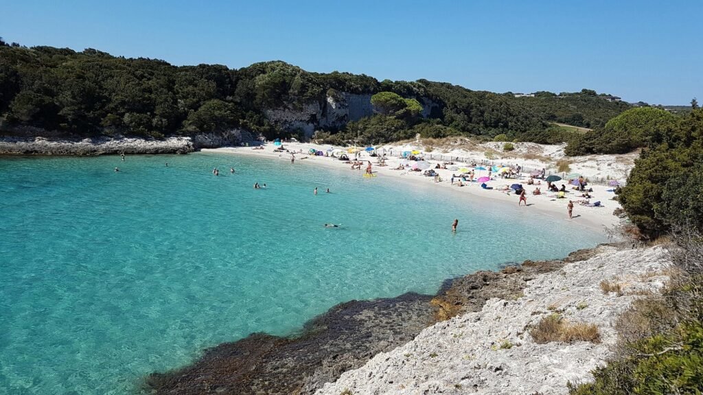 Bonifacio strand Corsica 
Op vakantie naar Corsica met kinderen: 5x doen! 